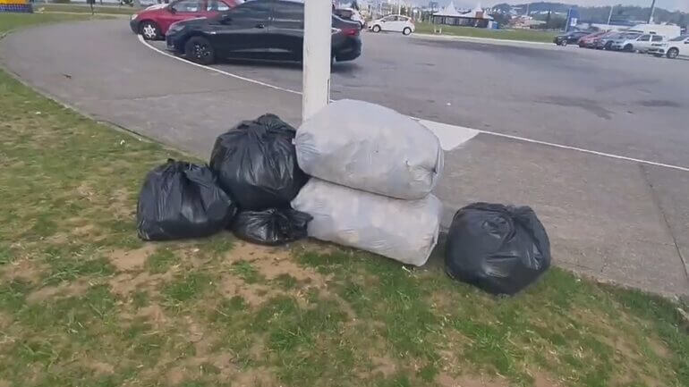 Coleta de lixo em São José Cristian Delossantos CBN Floripa jpg