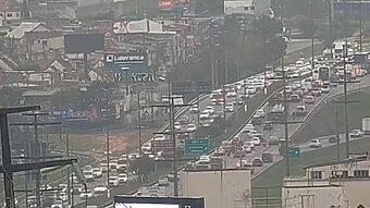 Início da manhã desta sexta-feira (13) foi marcado por filas na BR-101 e na Via Expressa (Foto: Câmeras de Monitoramento, CBN Floripa)