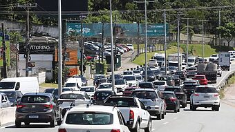 Bloqueio parcial vai até às 11h desta quarta-feira (25) (Foto: Arquivo NSC)