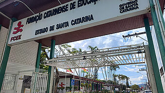 faixada da fundação catarinense de educação especial em são josé