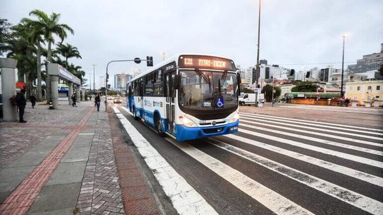 Ônibus funcionarão em horário de dias úteis (Foto: Diórgenes Pandini, Arquivo DC)