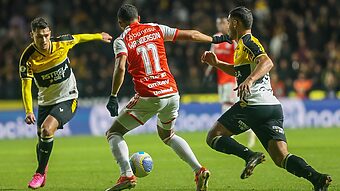 Clubes se enfrentam hoje, às 21h30 (Foto: Ricardo Duarte, Divulgação, Internacional)