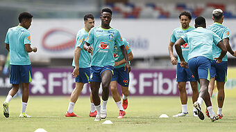 Vini Jr. é um dos jogadores que ainda precisam demonstrar mais qualidade pela seleção (Foto: Rafael Ribeiro, Divulgação, CBF)