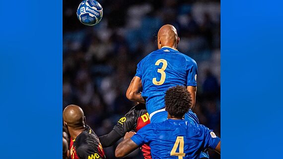 Alan Costa em jogo contra o Sport (Foto: Avaí F.C)