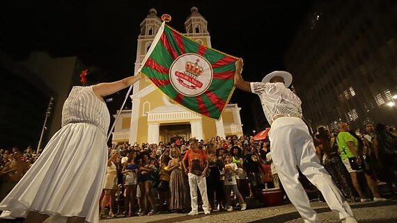 volta à praça