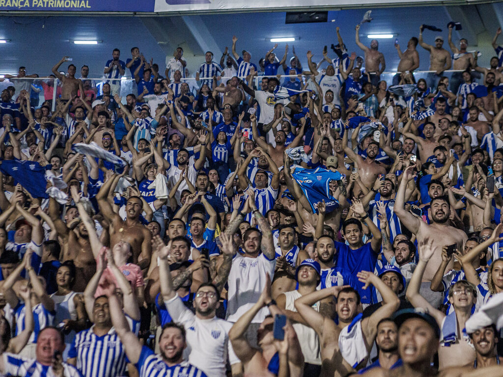 Jogar na Ressacada pode fazer a diferença para o Avaí (Foto: Fabiano Rateke, Divulgação, Avaí