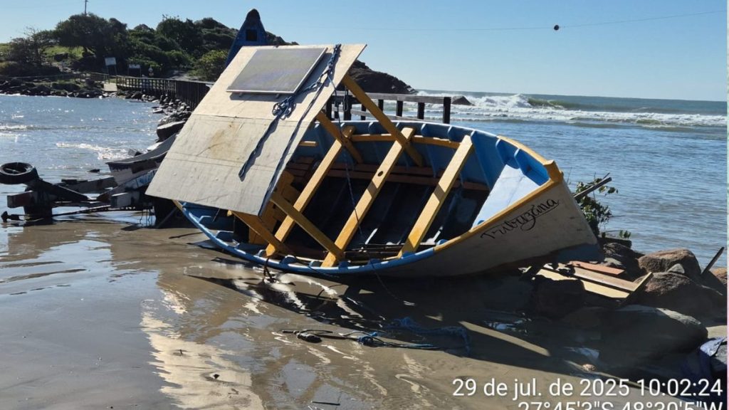 Com diversos pontos alagados, a cidade enfrentou complicações. (Foto: Patrimônio Ilha do Campeche/ Reprodução)