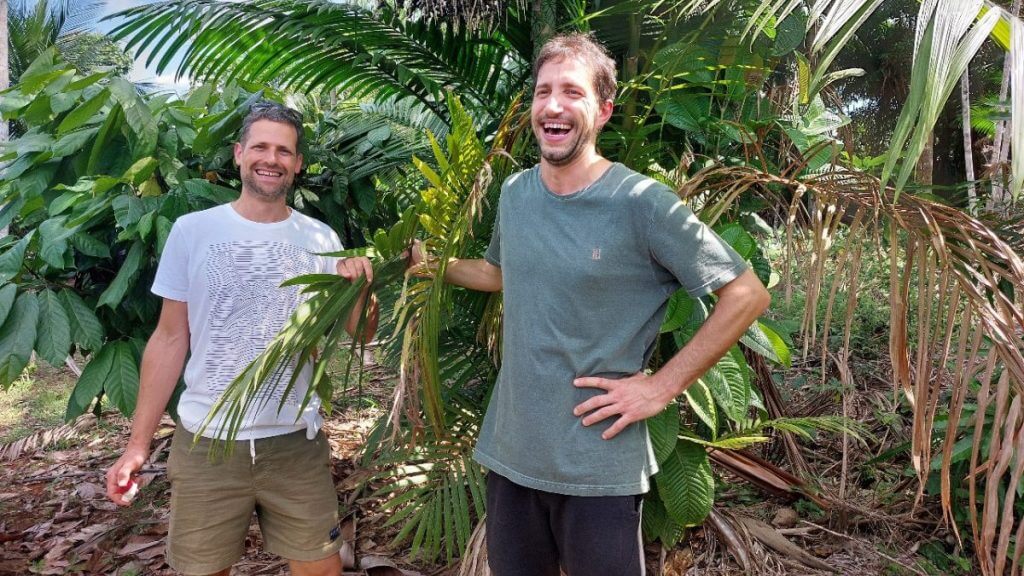 Filipe Carniel e Guilherme Bortoli são amigos de infância e sócios da Invento Chocolates. — (Foto: Invento Chocolates/Reprodução)