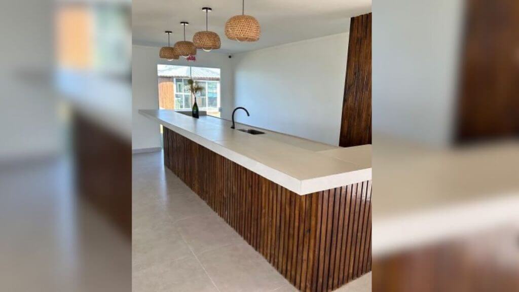O local integra a lista de bens envolvidos em uma ação judicial da União contra uma construtora de Florianópolis. — (Foto: @g2investimob/Reprodução)