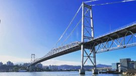 Florianópolis é destaque em ranking — (Foto: @pontehercilioluz.oficial/Reprodução)