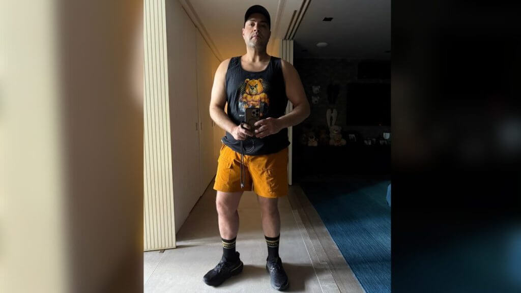 Após um período de reflexão e transformação pessoal, Tiago Abravanel revelou ter perdido 23 quilos em apenas seis meses. (Foto: Reprodução/Redes sociais)