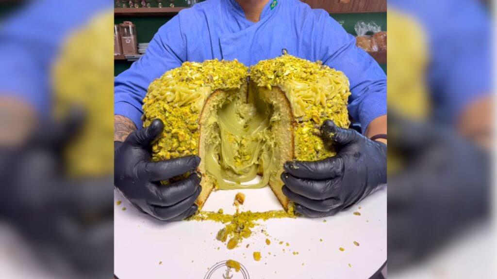 Panetone gigante de pistache feito em SC custa mais de R$ 2 mil e bate recorde. (Foto: Redes sociais/Reprodução)