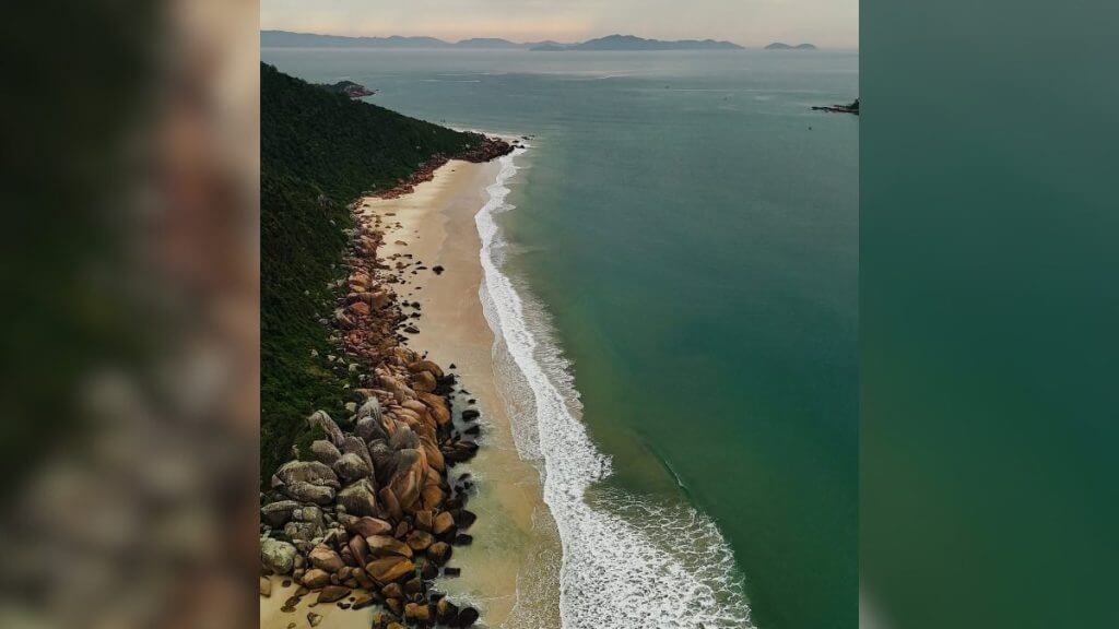 Cidade turística de SC faz série de proibições. (Foto: @governadorcelsoramosoficial/Reprodução)