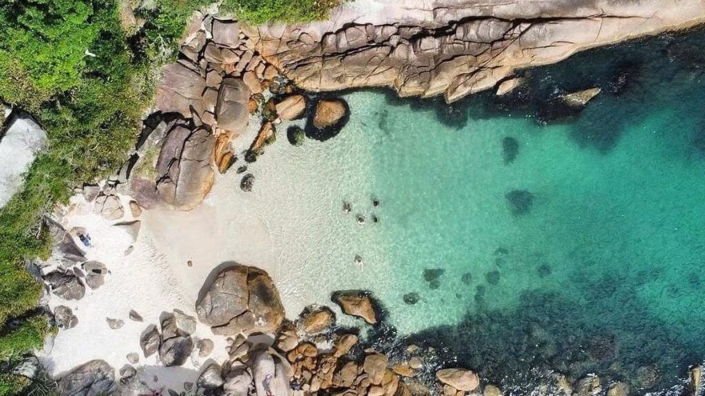 Cidade turística de SC faz série de proibições. (Foto: @governadorcelsoramosoficial/Reprodução)