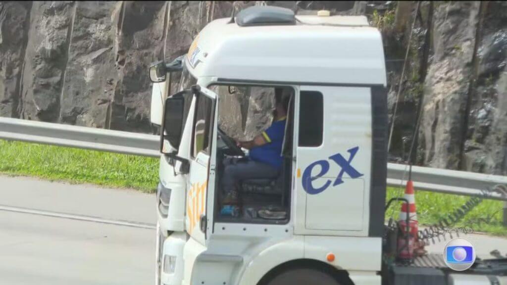 Em nota, a Secretaria da Segurança Pública afirmou que "o homem foi indiciado por falsa comunicação de crime". (Foto: Reprodução/TV Globo)