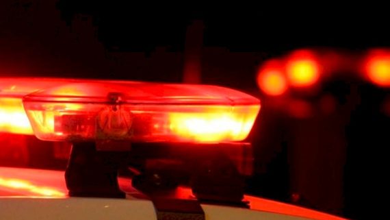 Mulher é encontrada morta e ensanguentada dentro de casa em SC. (Foto: Reprodução)