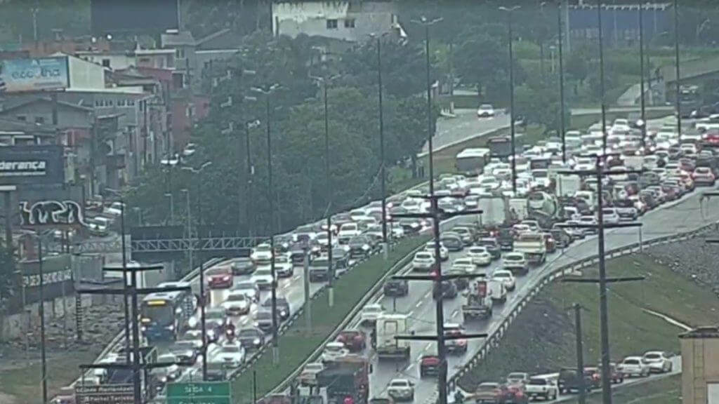 via expressa com transito