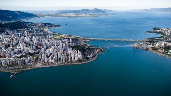 Quase dois quilômetros de ciclovias passam por reforma no coração de Florianópolis
