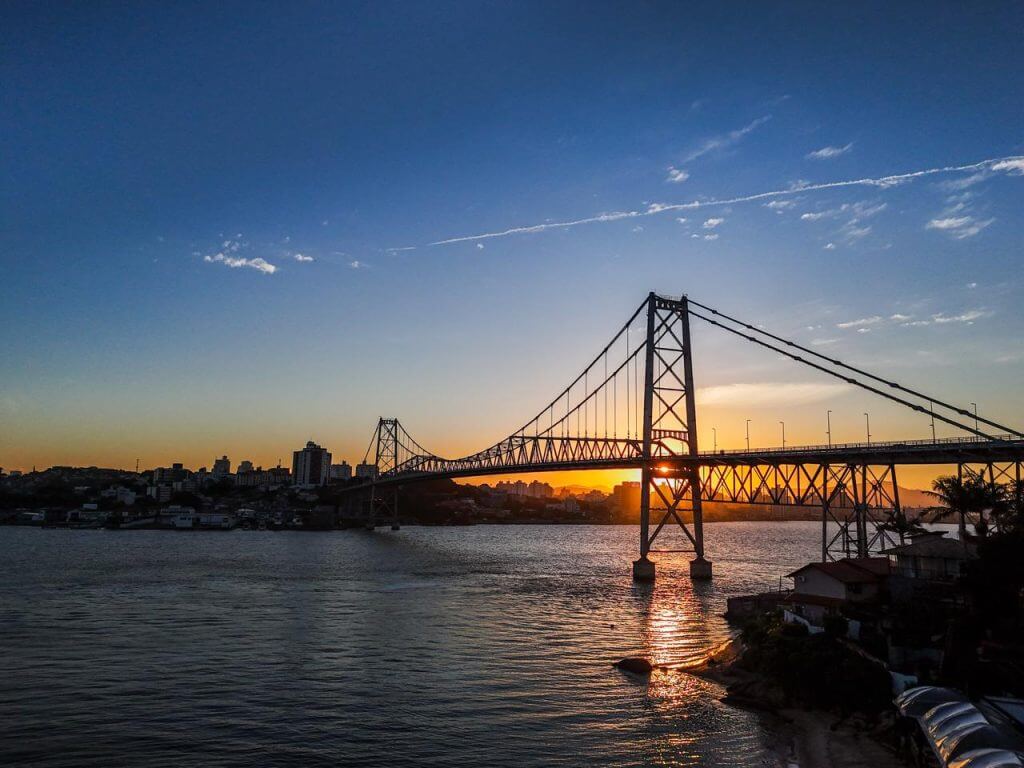 foto ponte hercílio luz